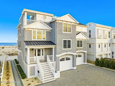 15 N Ocean Ave, Surf City, NJ 08008