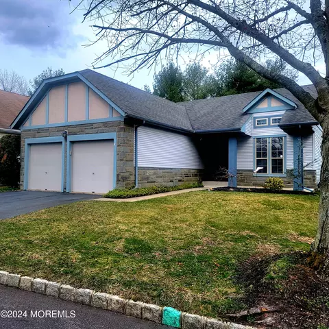 36 S Baker Dr, Jackson, NJ 08527