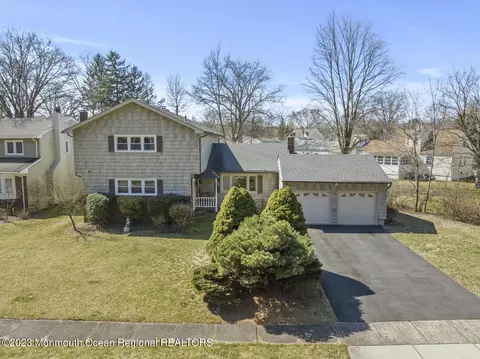 8 Elmwood Rd, Springfield, NJ 07081