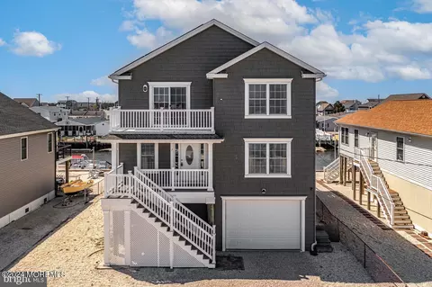7 W Navasink Dr, Little Egg Harbor, NJ 08087