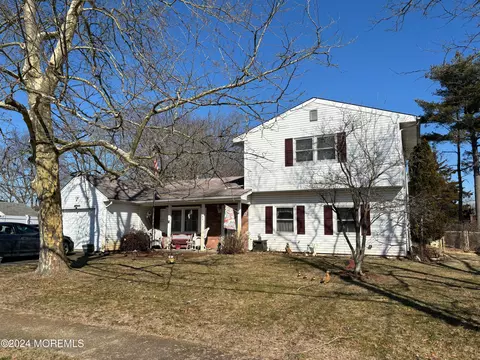 153 Bay Shore Dr, Barnegat, NJ 08005