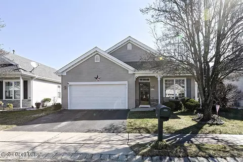 23 Sparrow Ln, Barnegat, NJ 08005