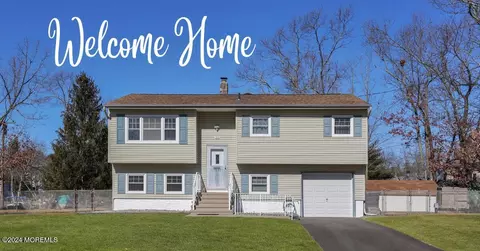 313 Toby Ct, Toms River, NJ 08755