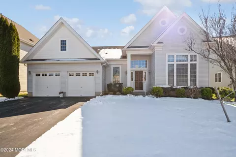 31 Crooked Stick Pl, Monroe, NJ 08831