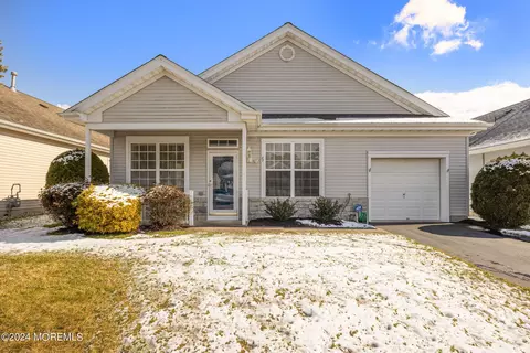 87 Sandpiper Rd, Barnegat, NJ 08005