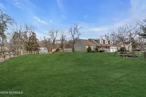 Exterior - 107 Leesville Rd, Jackson, NJ 08527 photo 5 of 19