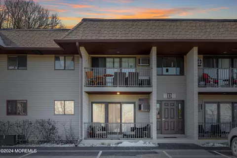 329 Shore Dr #4, Highlands, NJ 07732