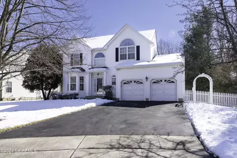 41 Churchill Downs Dr, Tinton Falls, NJ 07724