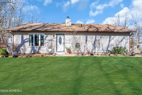 13 Robin Rd #1000, Howell, NJ 07731