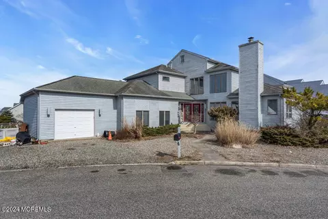 Exterior - 737 Fairview Ln, Forked River, NJ 08731 photo 2 of 7