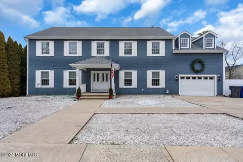 1252 Raider Way, Toms River, NJ 08753