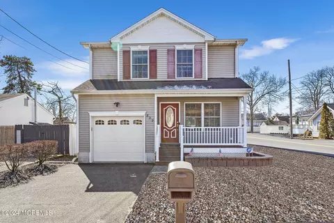829 Lynnwood Ave, Brick, NJ 08723