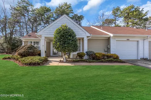 1005 Buckingham Dr # A, Manchester, NJ 08759