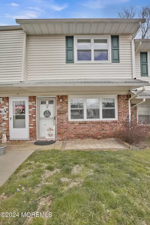 59 Haven Dr, Matawan, NJ 07747