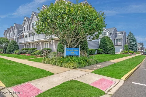 200 2nd Ave #7, Belmar, NJ 07719