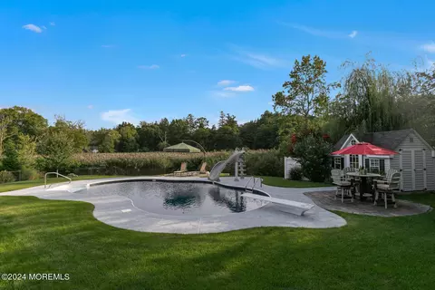 654 Prospect Ave, Little Silver, NJ 07739