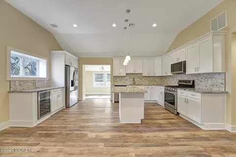 Kitchen - 32 Main St, Waretown, NJ 08758 photo 3 of 8