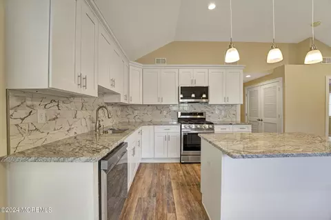 Kitchen - 32 Main St, Waretown, NJ 08758 photo 7 of 8