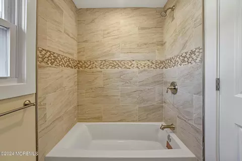 Bath - 32 Main St, Waretown, NJ 08758 photo 2 of 3
