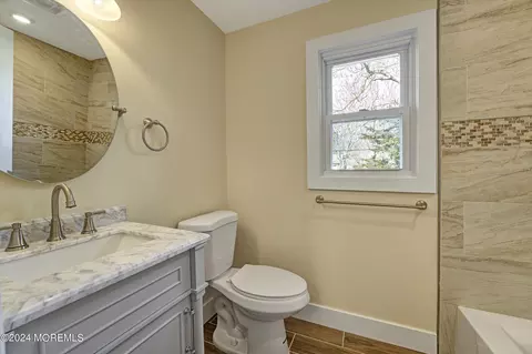 Bath - 32 Main St, Waretown, NJ 08758 photo 1 of 3
