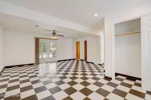 2 Fairview Dr, Middletown, NJ 07748 photo 13