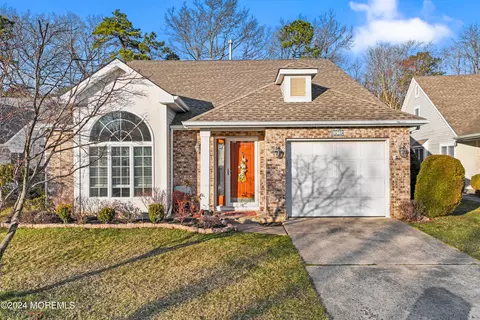1632 Sweetbay Dr, Toms River, NJ 08755