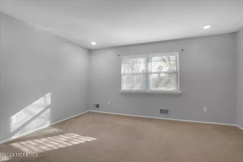 264 Tabetha Ct, Brick, NJ 08724 photo 17