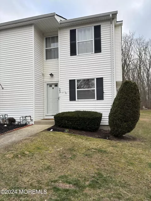 23 Vincent Ct, Little Egg Harbor, NJ 08087