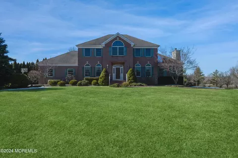 4 Rocky Brook Rd, Millstone, NJ 08535