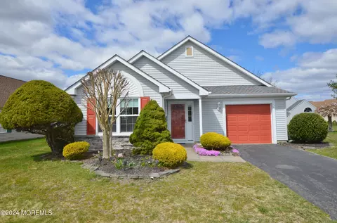 2303 Logan Ct, Toms River, NJ 08755