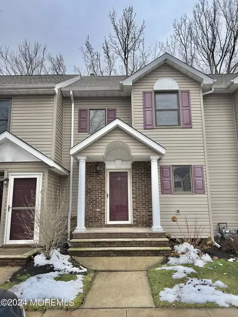 53 Agostina Dr #240, Holmdel, NJ 07733