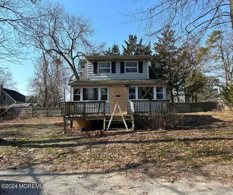 551 Kingfisher Cir, Brick, NJ 08723