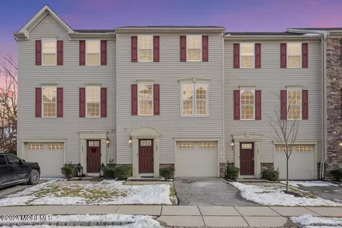302 Rio Grande Dr, Toms River, NJ 08755