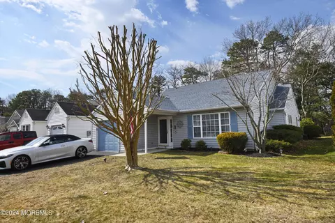 35 Brant Dr, Brick, NJ 08724