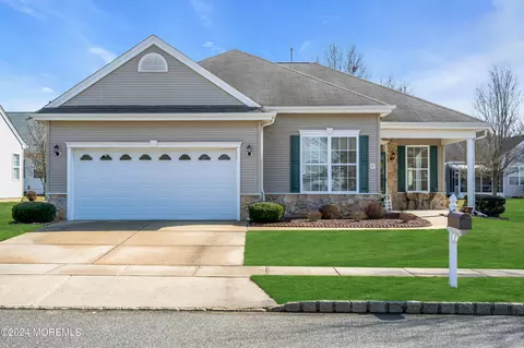 17 Pelican Ln, Little Egg Harbor, NJ 08087