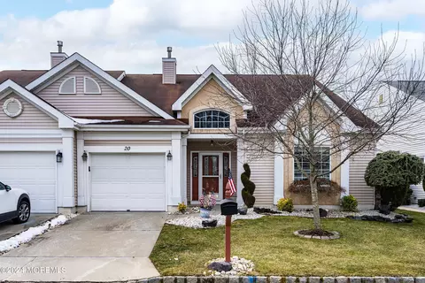 20 Ardsleigh Pl, Monroe, NJ 08831