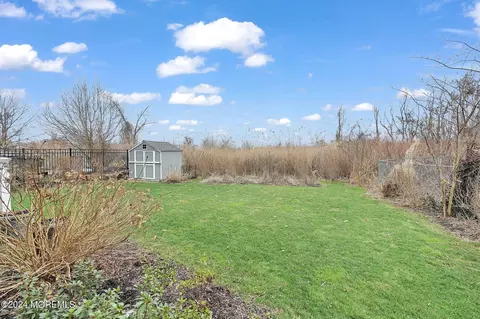Exterior - 35 Florence Ave, Leonardo, NJ 07737 photo 4 of 11