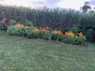 Exterior - 35 Florence Ave, Leonardo, NJ 07737 photo 7 of 11