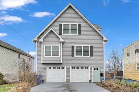35 Florence Ave, Leonardo, NJ 07737