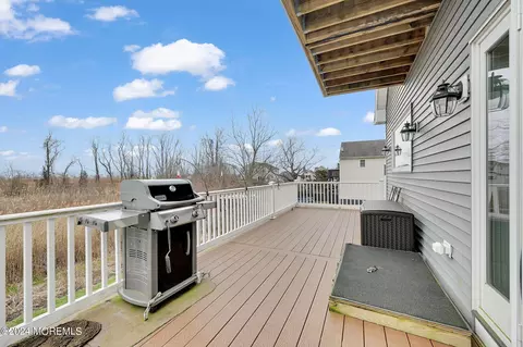 Exterior - 35 Florence Ave, Leonardo, NJ 07737 photo 2 of 11