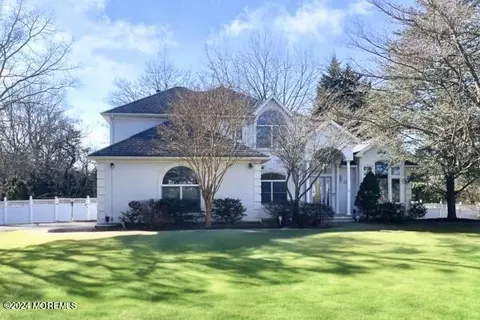 1574 N Bay Ave, Toms River, NJ 08753