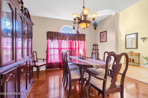 Dining - 69 Picadilly Dr, Jackson, NJ 08527 photo 1 of 4
