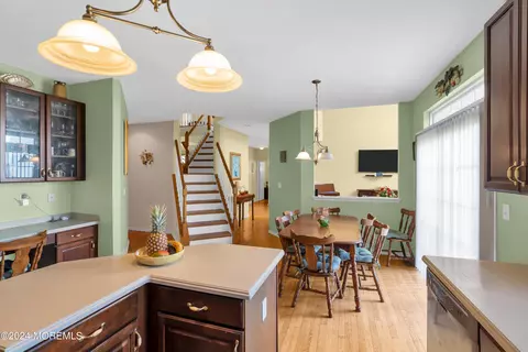 Dining - 69 Picadilly Dr, Jackson, NJ 08527 photo 4 of 4