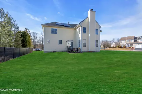 Exterior - 69 Picadilly Dr, Jackson, NJ 08527 photo 6 of 9