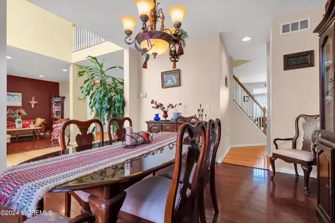 Dining - 69 Picadilly Dr, Jackson, NJ 08527 photo 2 of 4