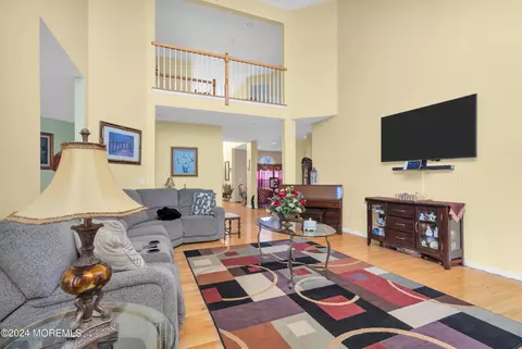 Living - 69 Picadilly Dr, Jackson, NJ 08527 photo 6 of 9