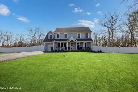 379 New Central Ave, Lakewood, NJ 08701