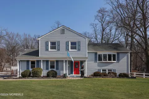 554 Branch Ave, Little Silver, NJ 07739