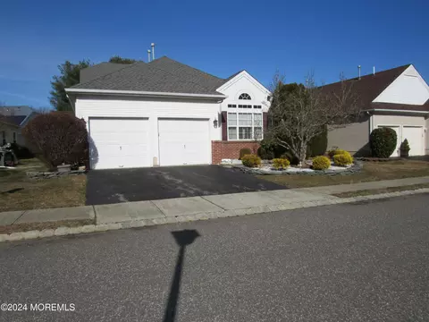 21 Belvedere Dr S, Manchester, NJ 08759