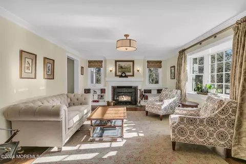 Living - 6 W Cherry Ln, Rumson, NJ 07760 photo 1 of 5
